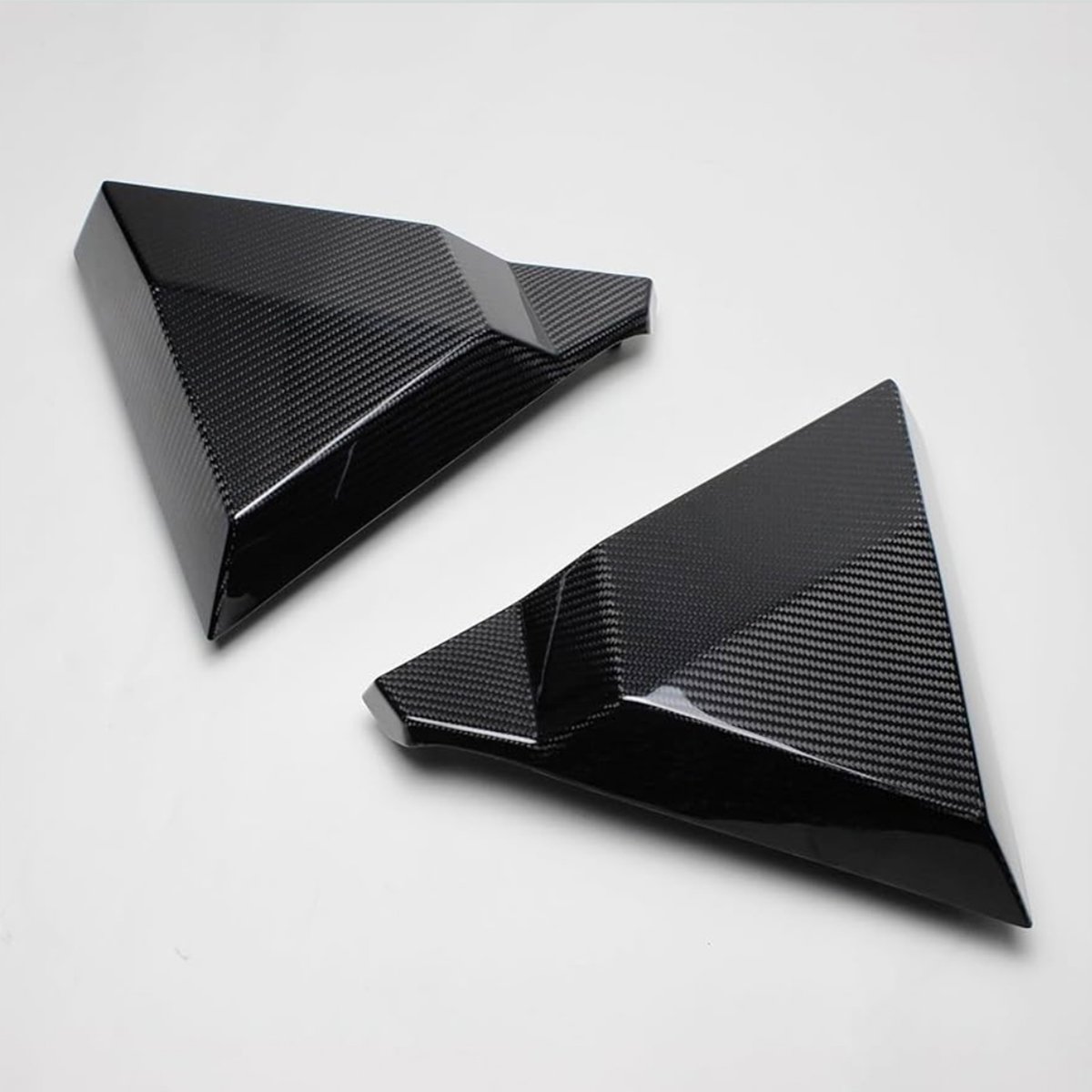 Carbon Fiber Triangular Side Cover for Harley Touring 2014–2023 - Image 3